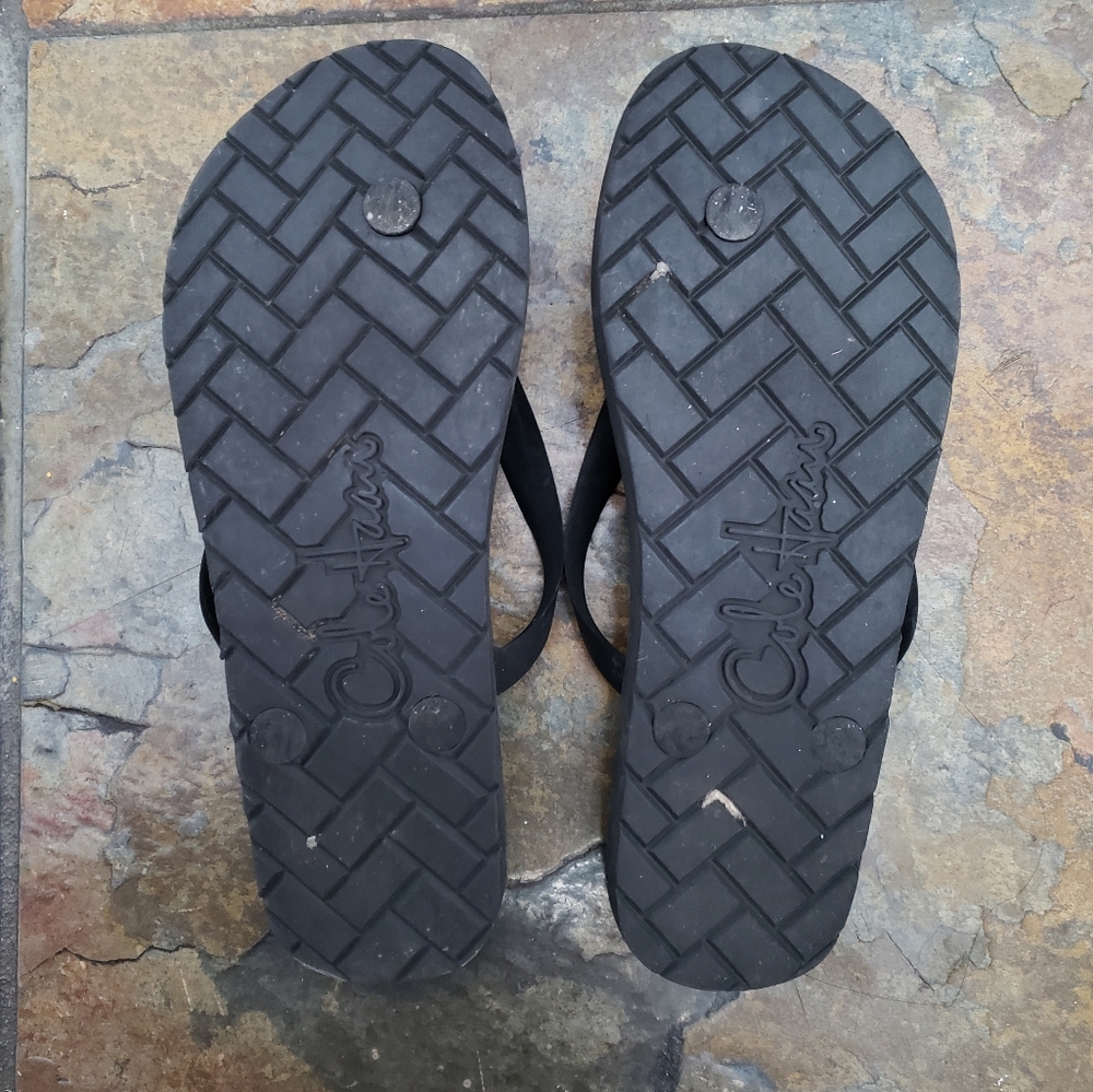 Cole Haan flip flops (Host pick) - Picture 2 of 5